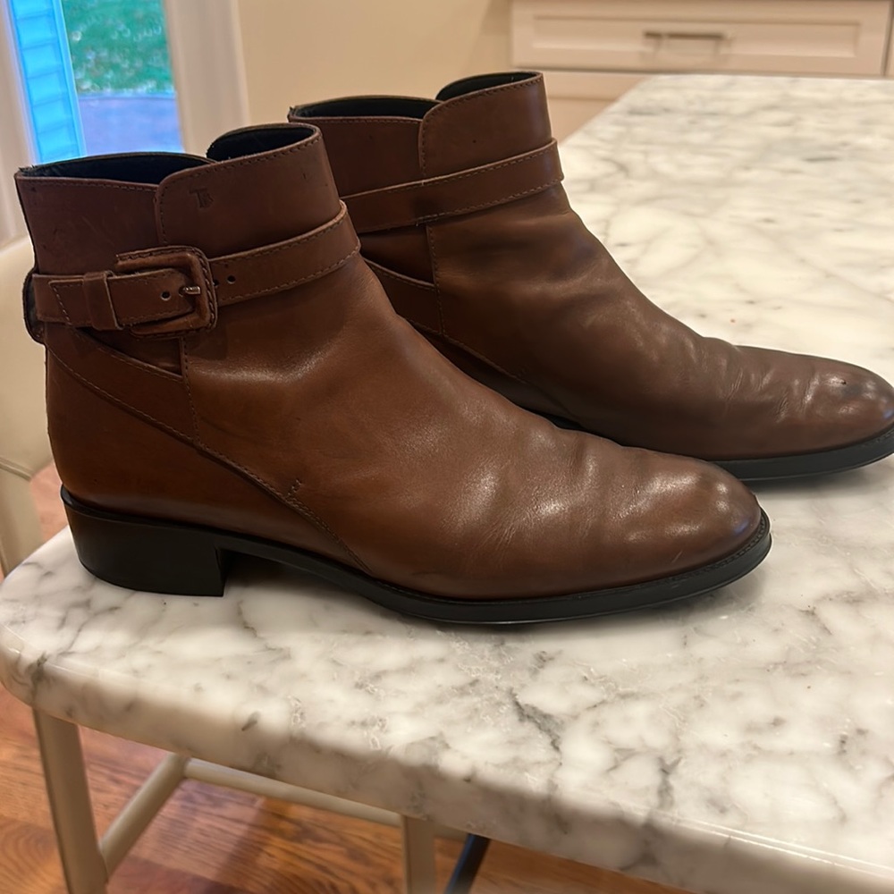 TOD’S size 41 brown
